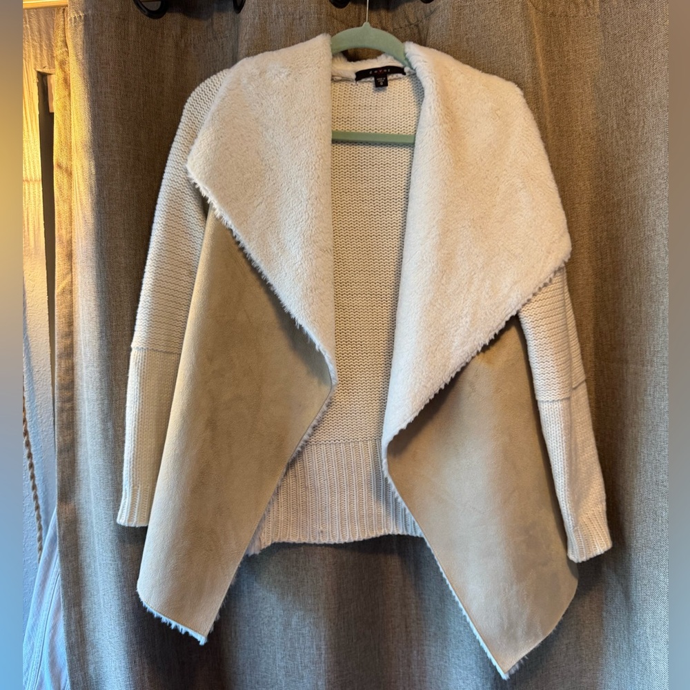 Fever Cream and Tan Open Front Cardigan w Faux Fur Collar